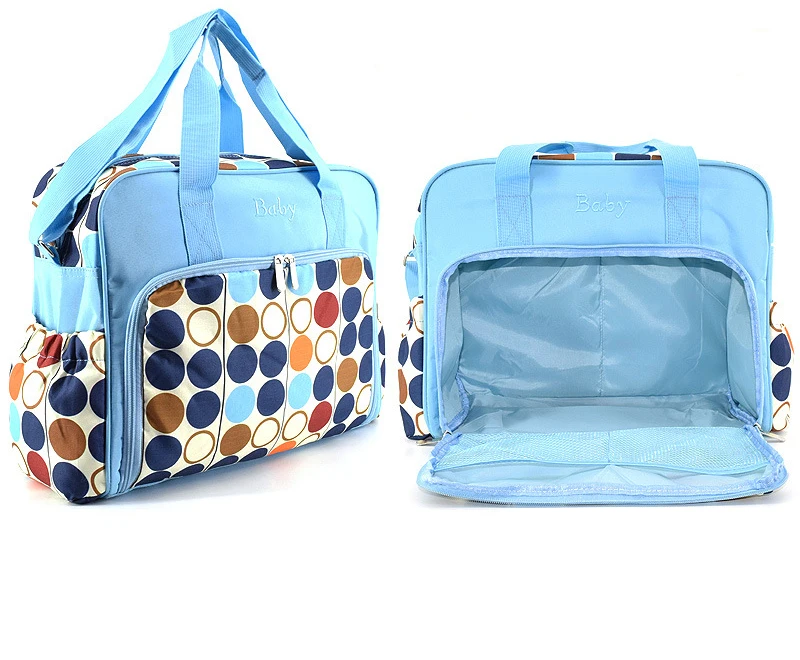 4697431779_680077273