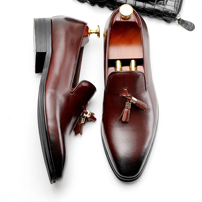 

Explosion models new summer men's shoes England pointed shoes business European version of men's leather wedding shoes free