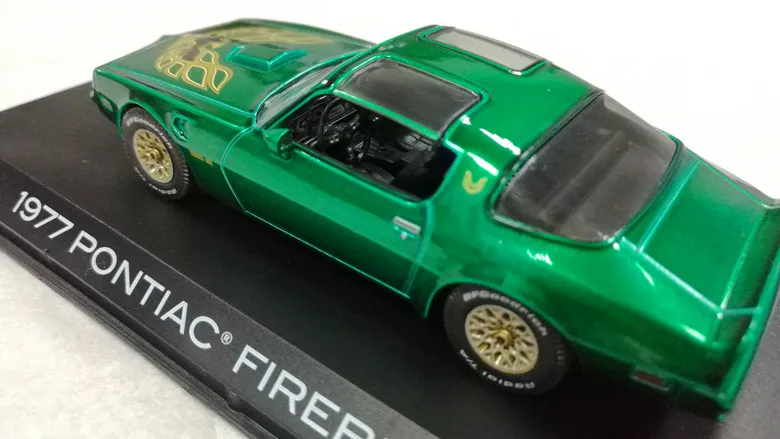 Зеленый светильник 1:43 1977 PONTIAC Жар-птица T/A бутик сплав автомобиль игрушки для детей Детские игрушки Модель оригинальная коробка