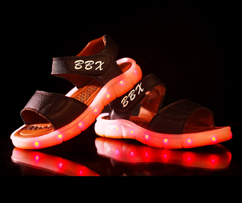 Sandálias para Meninos e Meninas Sapatos de Praia Unclejerry Recarregável Crianças Verão Sandálias Brilhantes Sapatos Princesa Luz Led Usb 18 Mamãe e Bebê