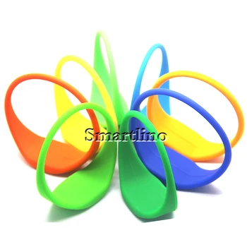 

Silicon Waterproof RFID Bracelet Passive 125KHZ RFID Wristband Tag TK4100 EM4100 ID Chip Proximity RFID Tag For Sports Music