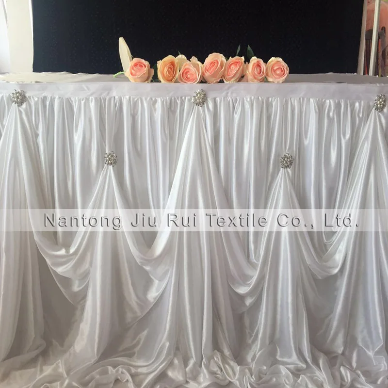 1 piece 10ft L * 30 Inch H New Design Ice Silk Table Skirting Table Skirt With Luxury Diamond Pearl Brooch For Wedding Decor