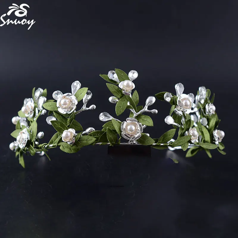 

2018 Romantic Wedding Tiaras & Crown Green Leaf & Flower Bride Hairbands Fairy Vine Crowns with Pearl Bud Hairhoops & Hair Combs