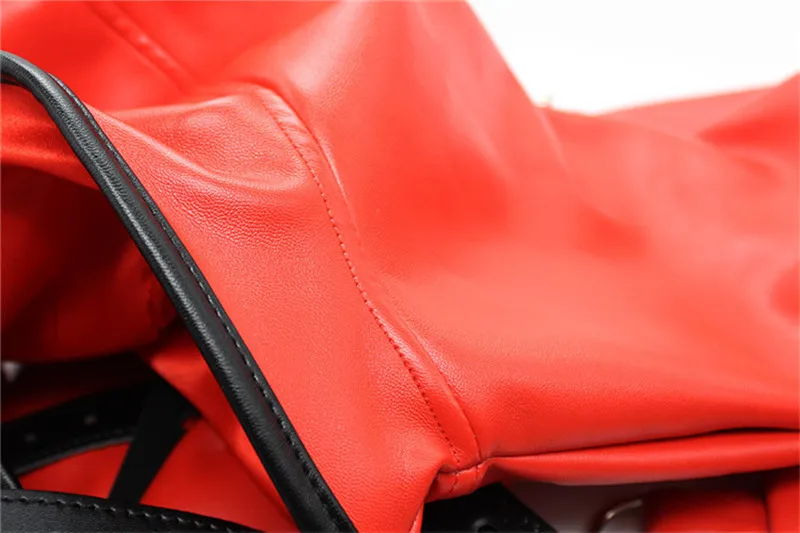 2395613032_988902872