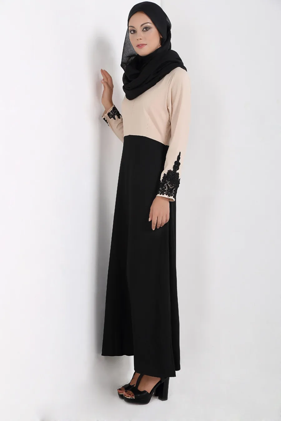 BLACK_