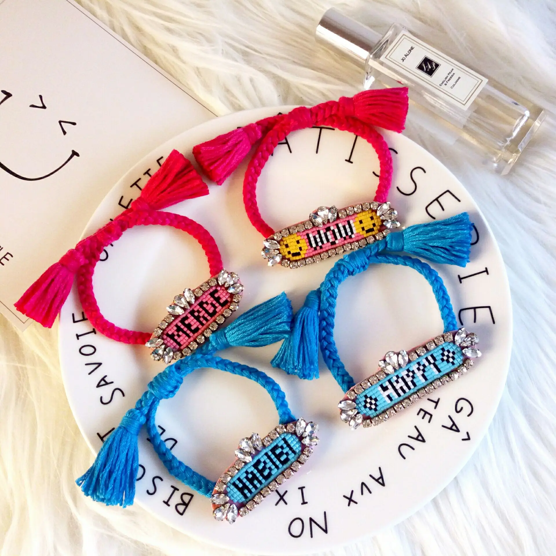 Prix pour 2017 tout-allumette mode candy color série main bracelet shourouk cristal perles coloré femmes corde bracelets bijou mignon manchette Prix pour 2017 tout-allumette mode candy color série main bracelet shourouk cristal perles coloré femmes corde bracelets bijou mignon manchette