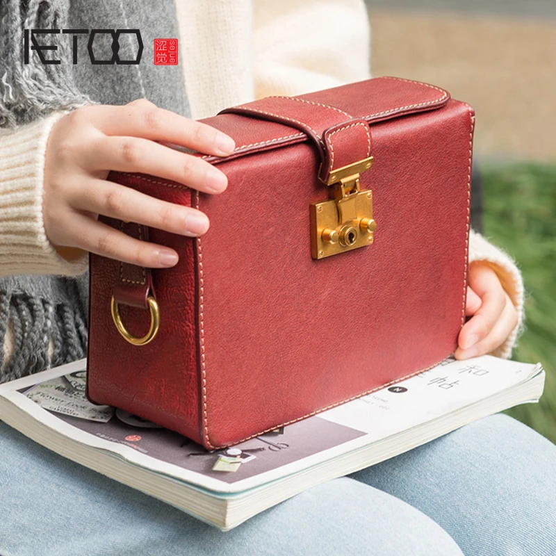 

AETOO Leather woman bag retro casual square box head cowhide slant Strap Baoquan shoulder strap Single shoulder bag