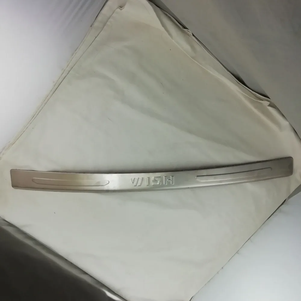 

Stainless steel Car Rear Guard Bumper Protector Trim Cover car sticker plate style for toyota wish 2003 2004 2005 2006 2007 2008