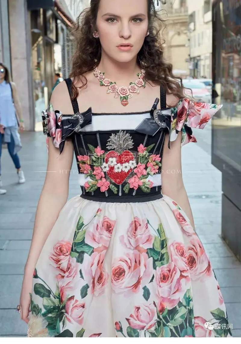 D Роскошная брендовая подиумная юбка для женщин, сицилийский стиль, сексуальная высокая талия, Бабочка, роза, принт, трапециевидная юбка до середины икры, вечерние платья