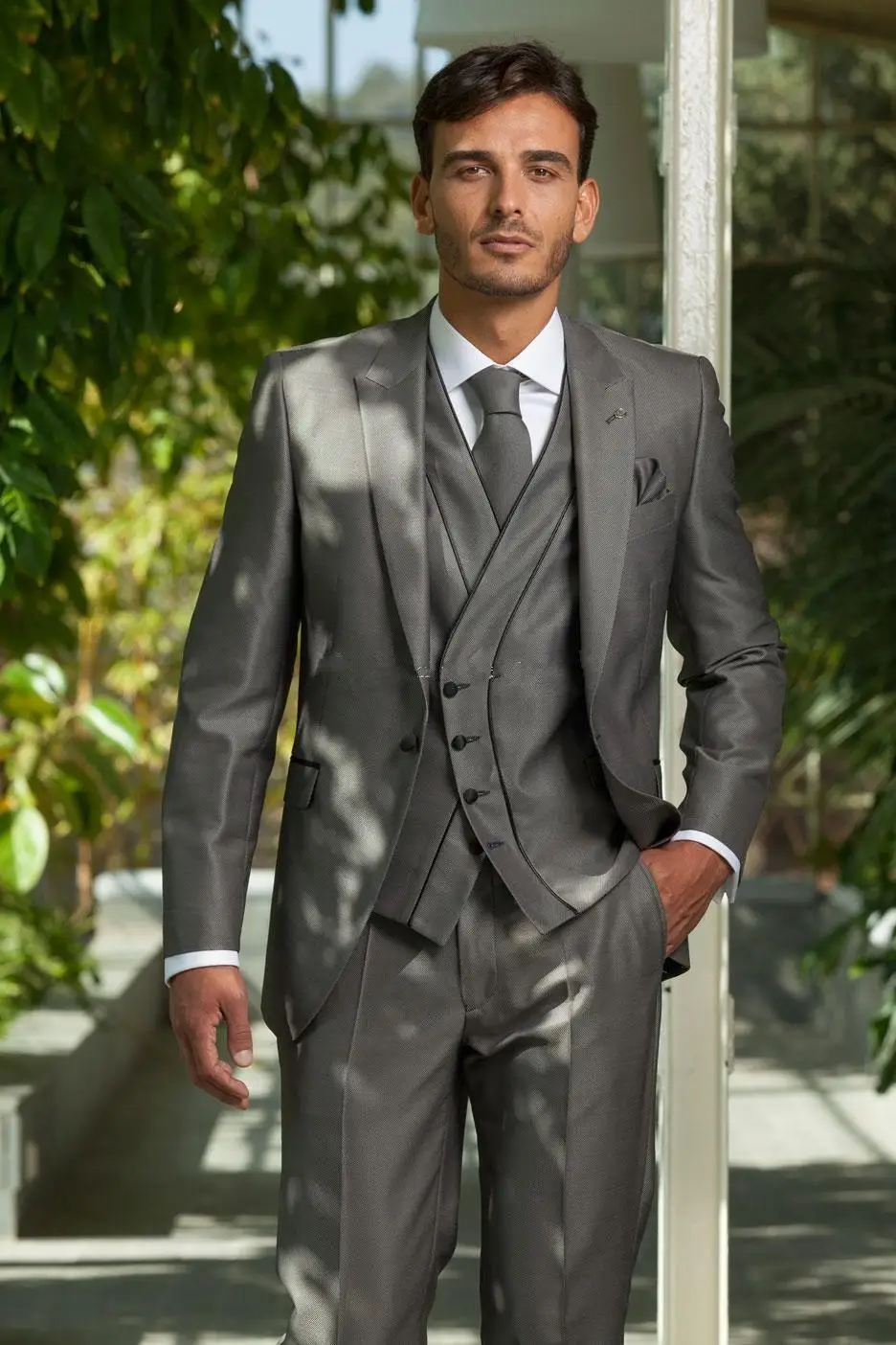 Новое поступление серый одна кнопка индивидуальные свадебная церемония костюм жених смокинги жених и дружки пиджак + брюки + галстук + жилет