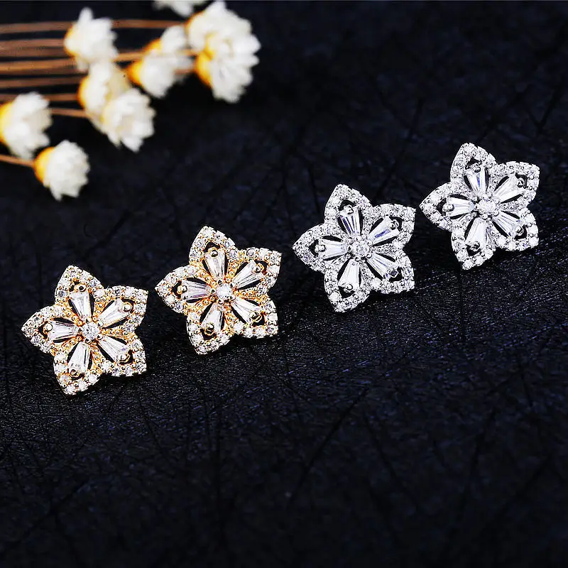 Трендовые серьги-гвоздики в форме цветка из кубического циркония, модные квадратные серьги с кристаллом для женщин, свадебные ювелирные изделия