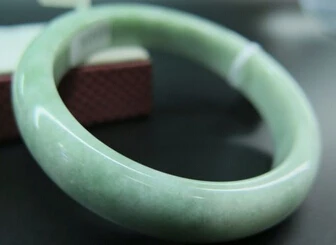 

002014 Elegant Certifited 100% Natural A Grade Jade (Aqua Jadeite) Bangle (A0429)