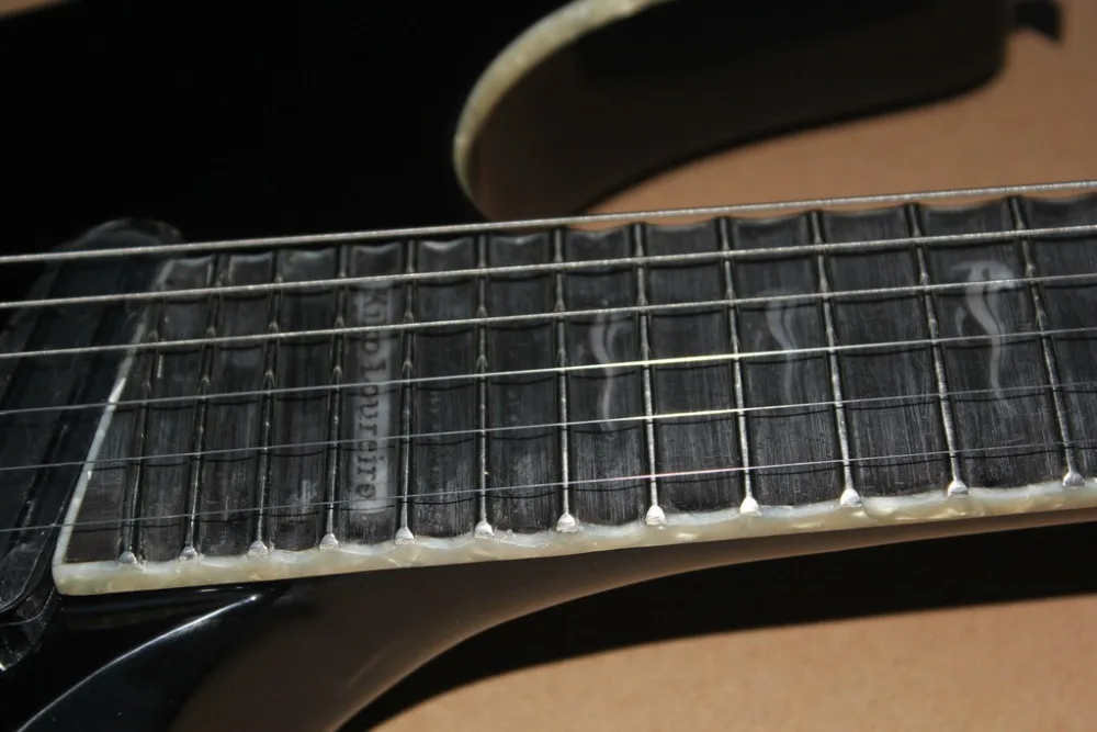 Custom shop Kiko Loureiro signature гитара Черная зубчатая Шея электрогитара Китайская KSG fire inlays гитара
