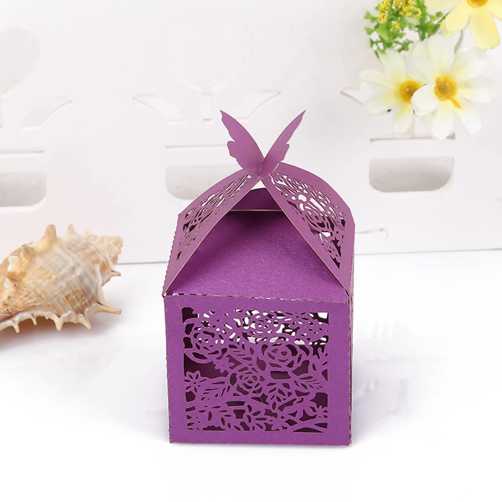 50 штук 5*5*8 см персональный лазерный текст полые Романтические Розовые конфеты коробка для детей день рождения и свадьбы украшения коробки конфет