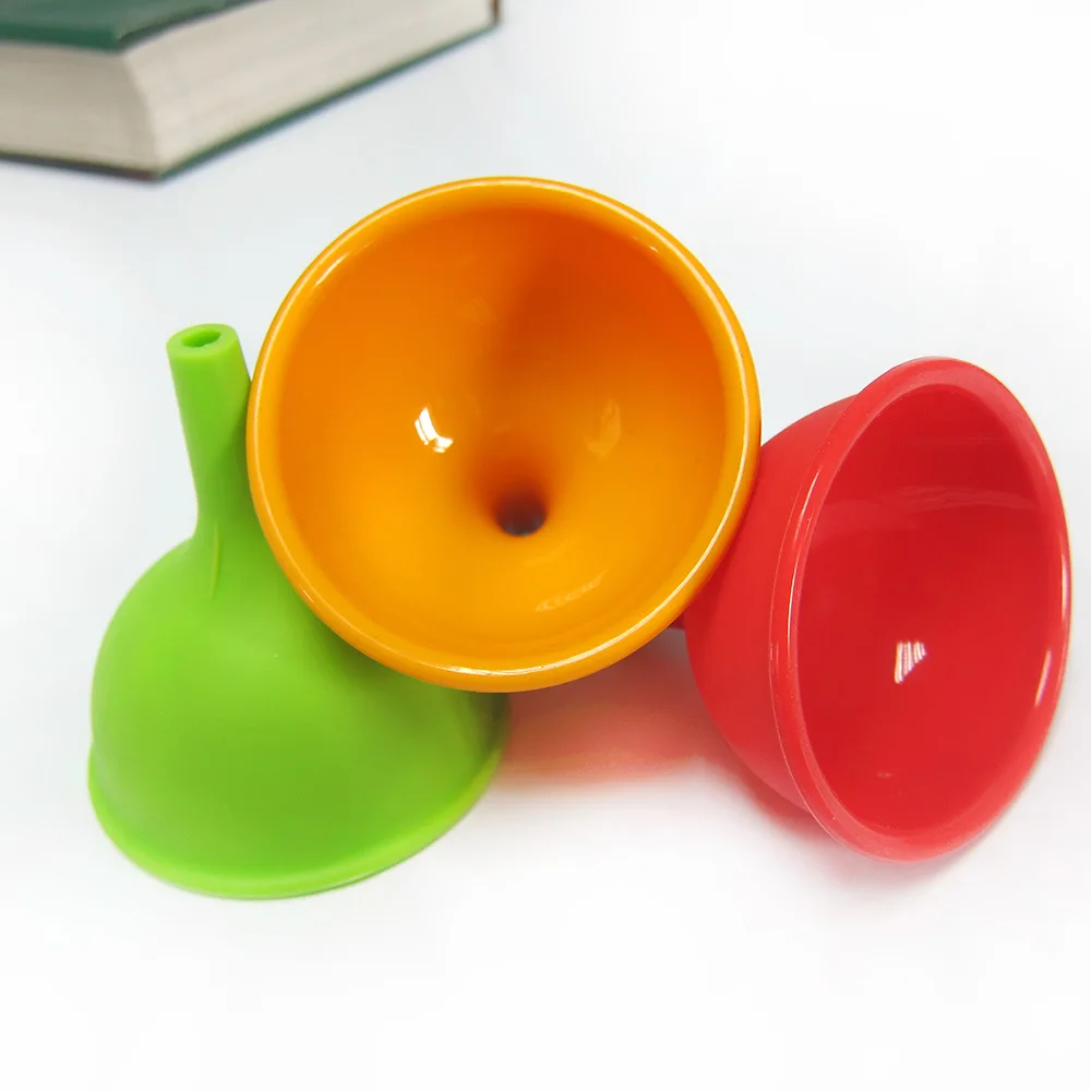 

5PCS Kitchen Tools Portable Mini Collapsible Funnel Silicone Foldable Funnel for Water Bottle Hopper Foldable Kitchen Funnel