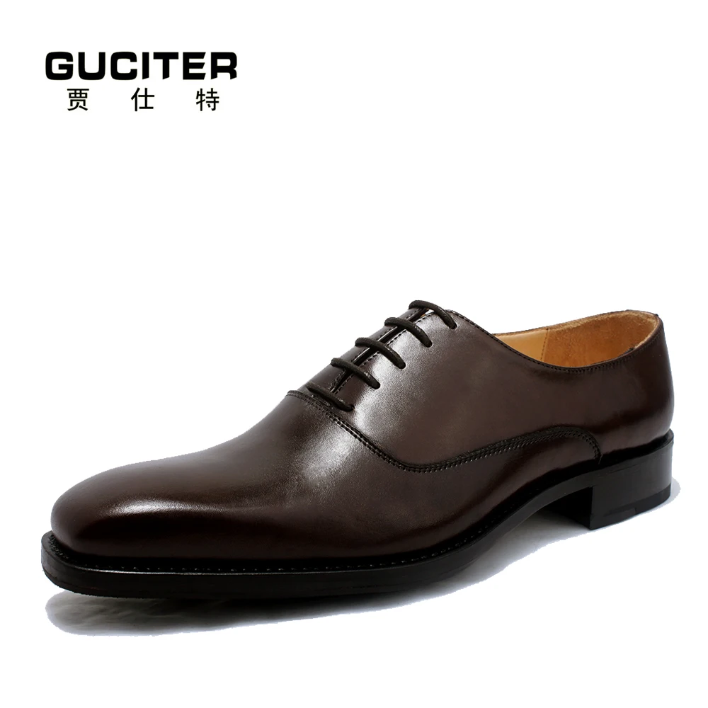 chaussure a bout carre