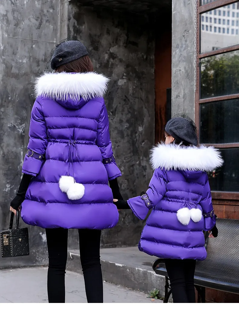 Одежда для девочек зимняя утепленная хлопковая куртка для мамы и ребенка Одинаковая одежда для всей семьи «Мама и я» Детские Пуховые Пальто с надписью «Motther Love»