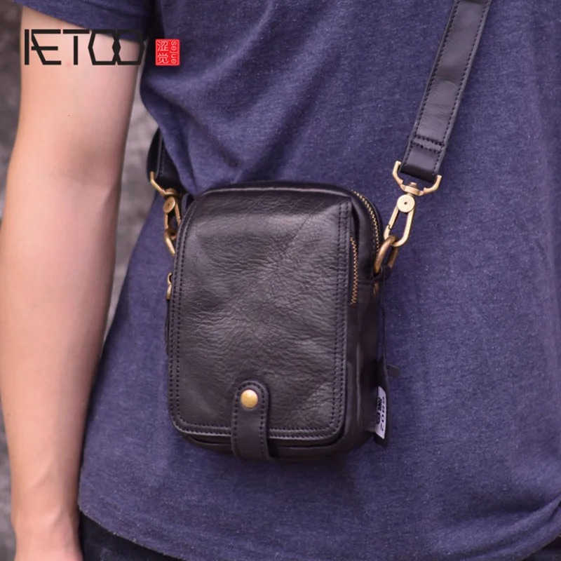 

AETOO Casual fashion men's shoulder bags, leather vertical Crazy Horse leather retro business crossbody bag