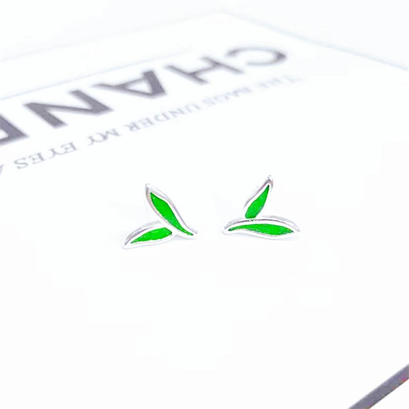 

Hot sale 925 sterling silver earring woman zapatos mujer 2019 green leaf stud earrings small mini studs women accessories KD3255