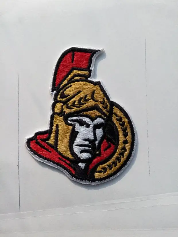 

2pcs/lot NHL National Hockey League club Team Senators logo iron on Patch Aufnaeher Applique Buegelbild Embroidered badge