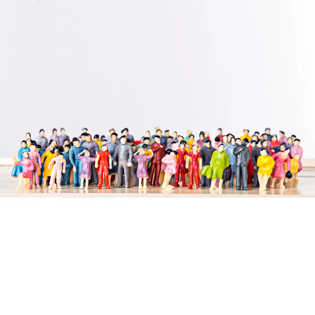 50/100 шт 1:50/75/87/100/150 HO миниатюрные фигурки модель для поездок на поезде, ж/д персонажами настольной-красочные(случайный Тип