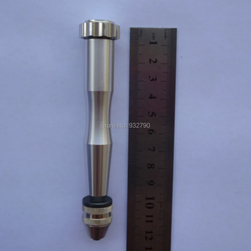 Universal hand twist drill