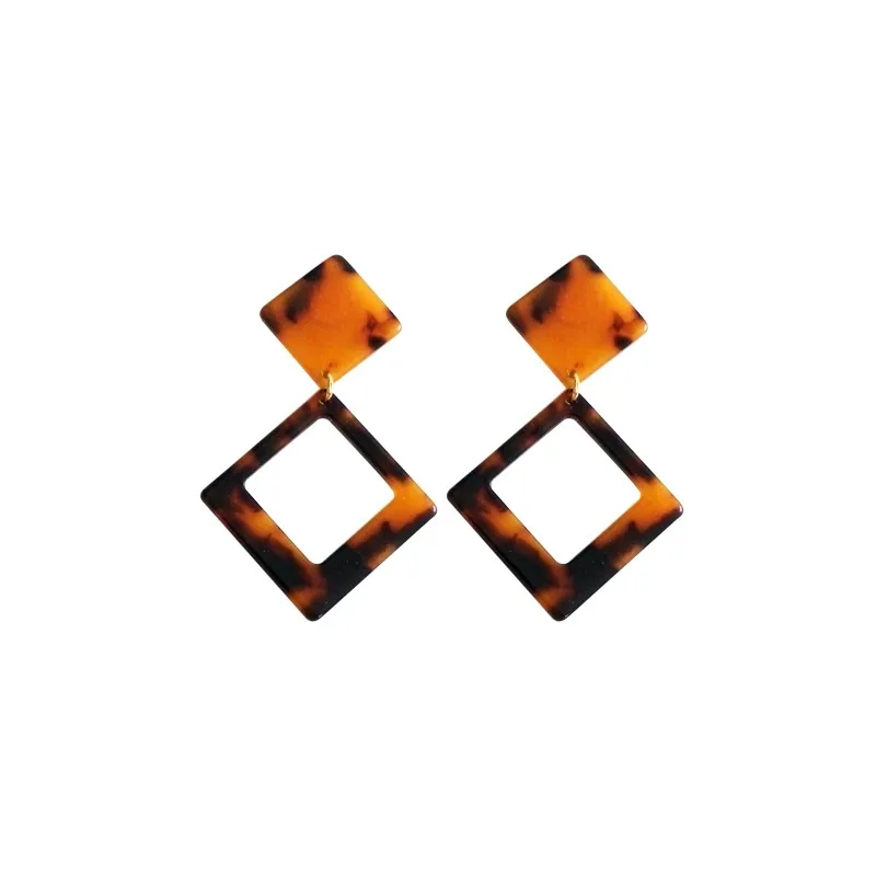 

fashion personality atmospheric acetic acid plate geometry sifang simple atmospheric tide female fashion earrings