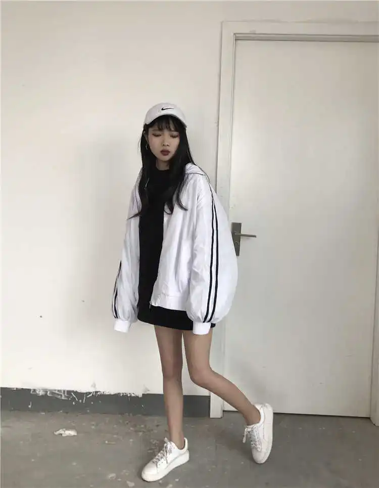Куртки женские свободные шикарные в Корейском стиле Harajuku Женская одежда для отдыха повседневная простая универсальная одежда с длинными рукавами Ins белый Высокое качество