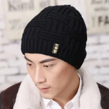 Плюс бархатная вязаная шапка для мужчин Повседневная Уличная флисовая внутри Теплая Лыжная Шапка мужская Ушная шапка с клапаном Skullies Beanie Твердые наушники зимние шапки