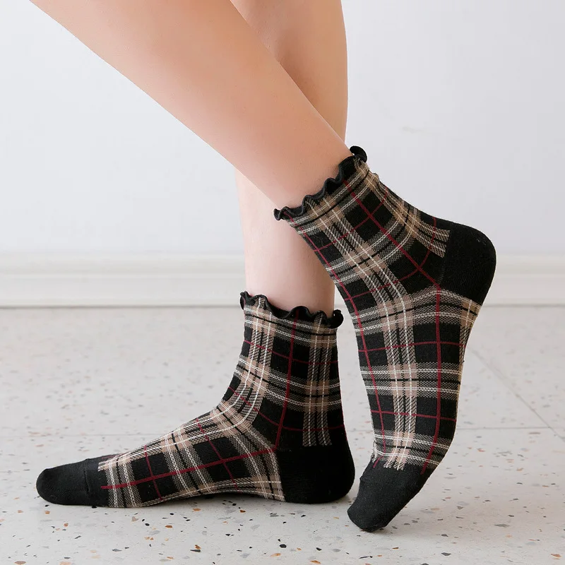 

Womens Socks Harajuku Ladies Ruffle Japanese Cotton Plaid printing Socks Pack 3 Pairs Pack Of Socks For Woman 2019 Fashion