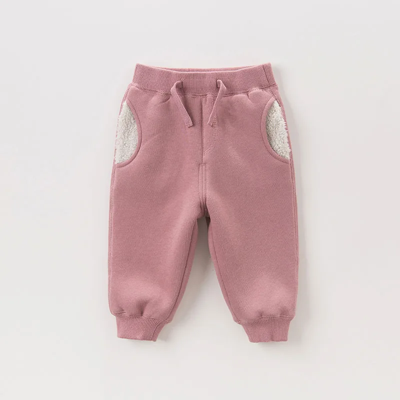 DB6532_0016_6Y3A7373