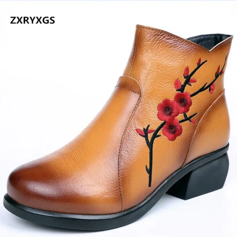 

New Embroidered Flowers Fashion Shoes Woman Ankle Boots 2018 Autumn Winter Boots Women Shoes Elegant Comfort Real Leather Boots