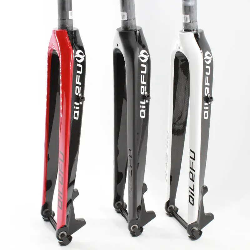 Comprar Lo más nuevo QILEFU 26 y 29 pulgadas bicicleta de montaña fibra de carbono completo bicicleta freno Disco Duro delantero MTB 26er 29er luz envío gratis
