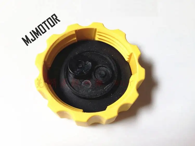 Coolant reservoir tank / cap coolant expansion kettle coolant reservoir cap 1pcs For Chinese CHERY QQ / QQ3 1.1L 472 Engine Auto car motor part S11-1311110KA
