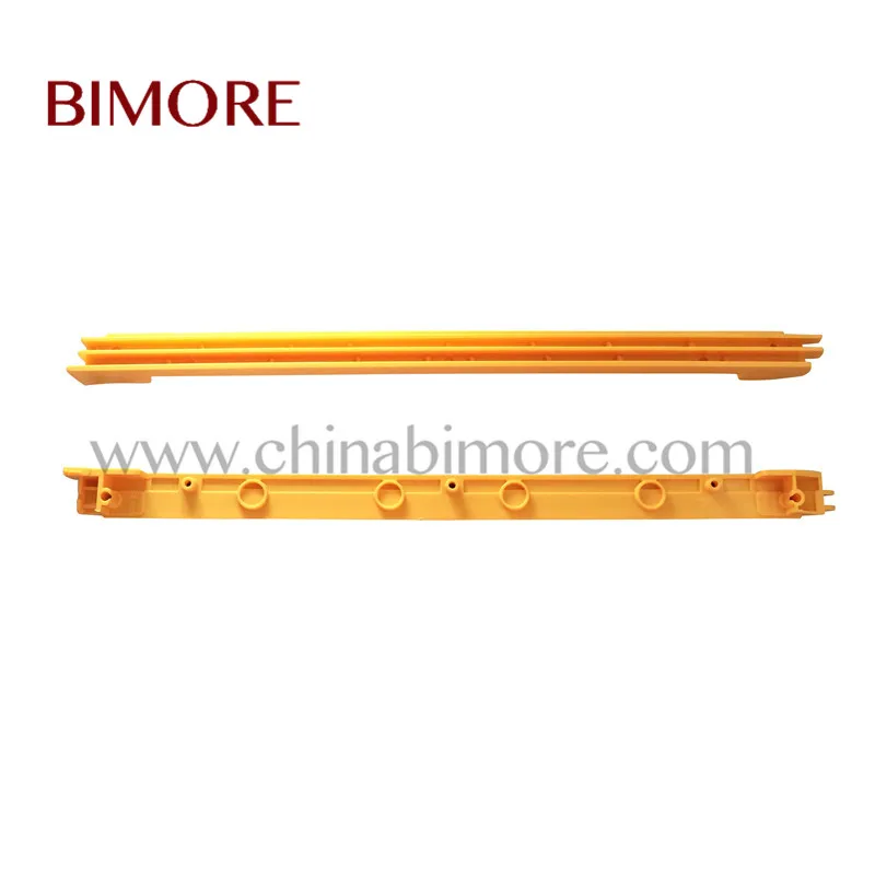 

20 Pieces DSA3000583 Right Escalator Parts components Escalator Stainless Steel Step Demarcation Length 413mm Width 26mm
