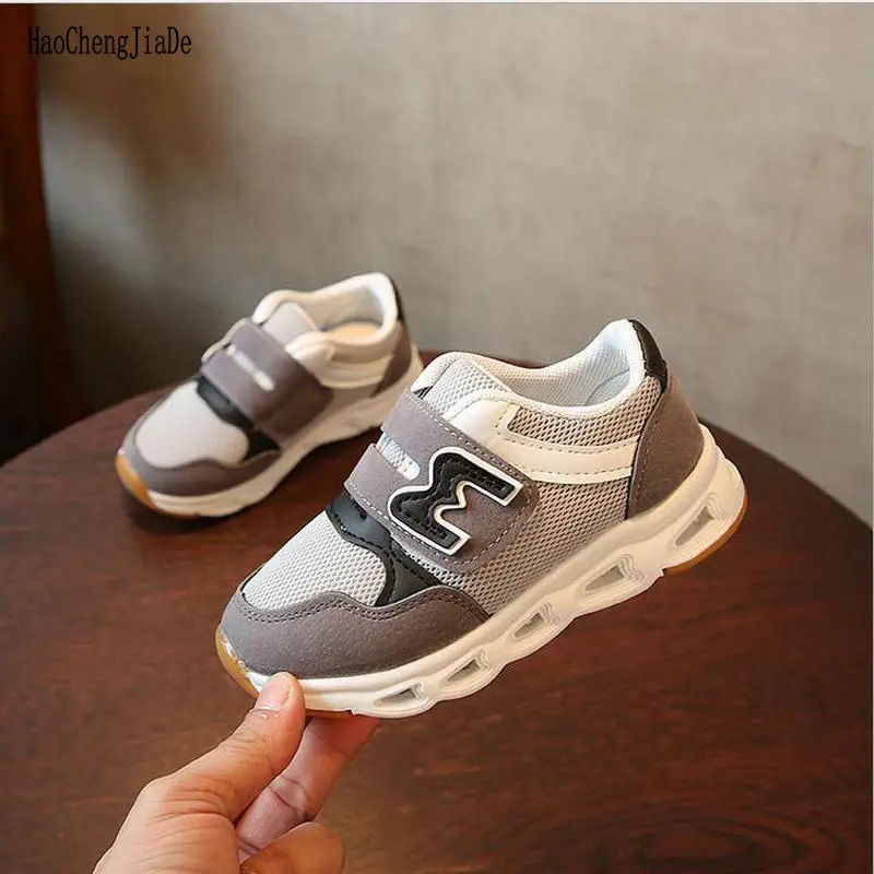 جديد أزياء الربيع الأطفال متوهجة حذاء رياضة أحذية رياضية الخريف الاطفال مضيئة أحذية للبنات شقة الصبي أحذية حجم 21-30