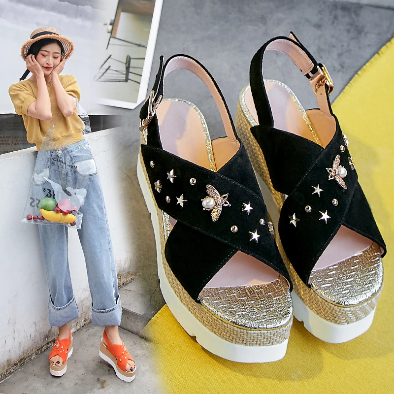 

2019 New vangull Spring summer Sheepskin 7cm high wedge One-line buckle Europe America Leisure Casual Comfortable Ladies sandals