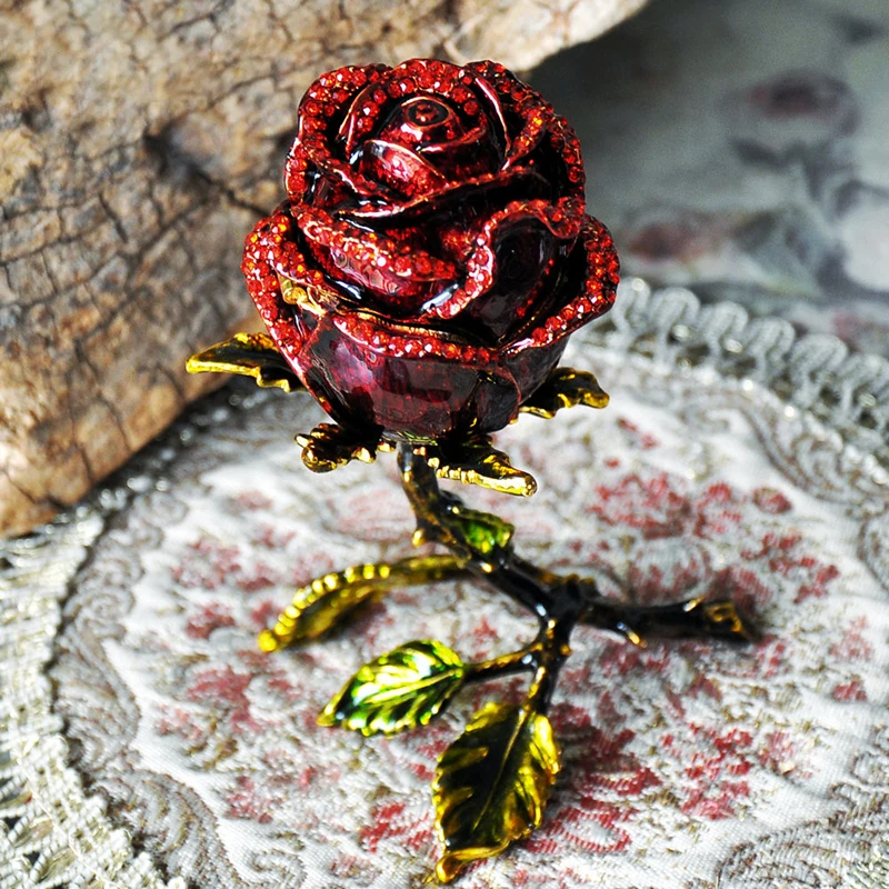 Rose Retro Jewelry Box European Ring Boxes Creative Princess Earrings Bracelets Necklaces Gift Organizer Zinc Alloy Storage Box