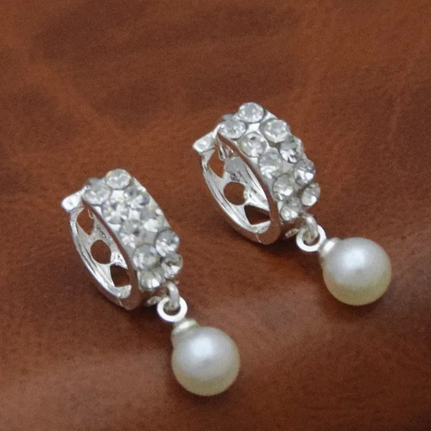 

Silver Tone Crystal Rhinestone Charm Pearl Beads Dangle Earrings Lady Party Earrings