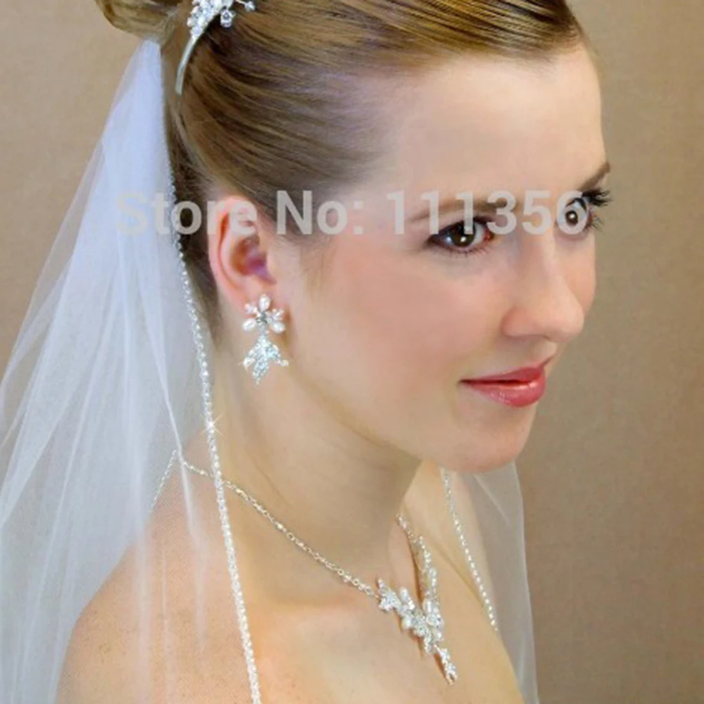 

One Layer White Ivory Fingertip Length Wedding Accessories Veils Fake Diamond Edge Bridal veil With Comb