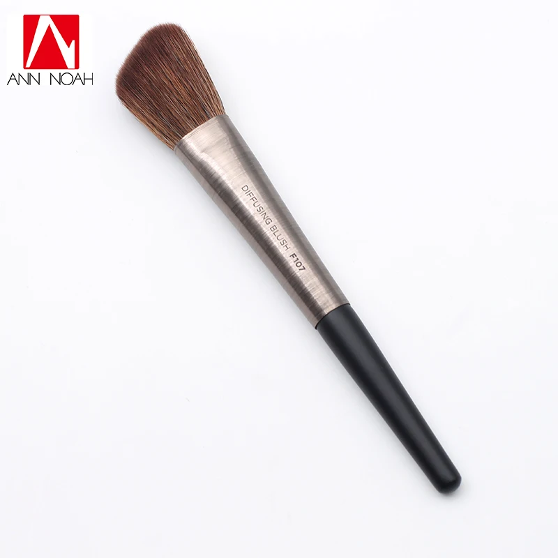 Tesoura de Maquiagem cabelo sintético Modelo Número : Aud-04