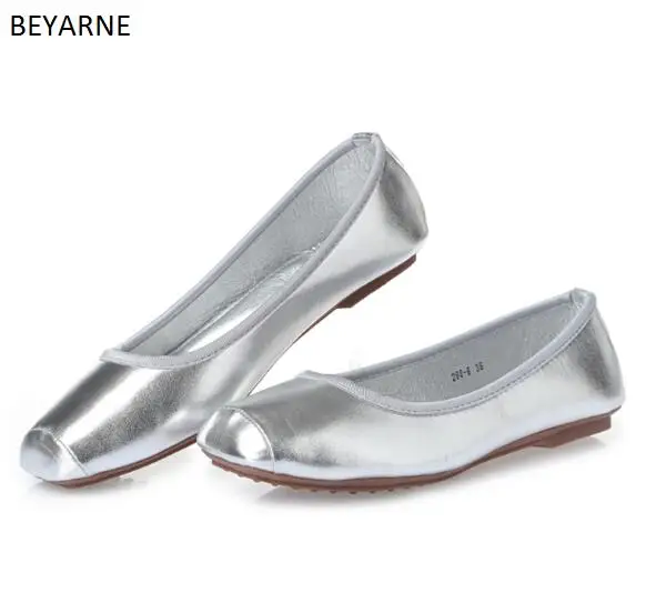 

Shoes Woman Flats Loafers Soft Outsole Shiny Colorful Gold Silver Soft Leather Leisure 2017 Flat Heel Female Single Shoes