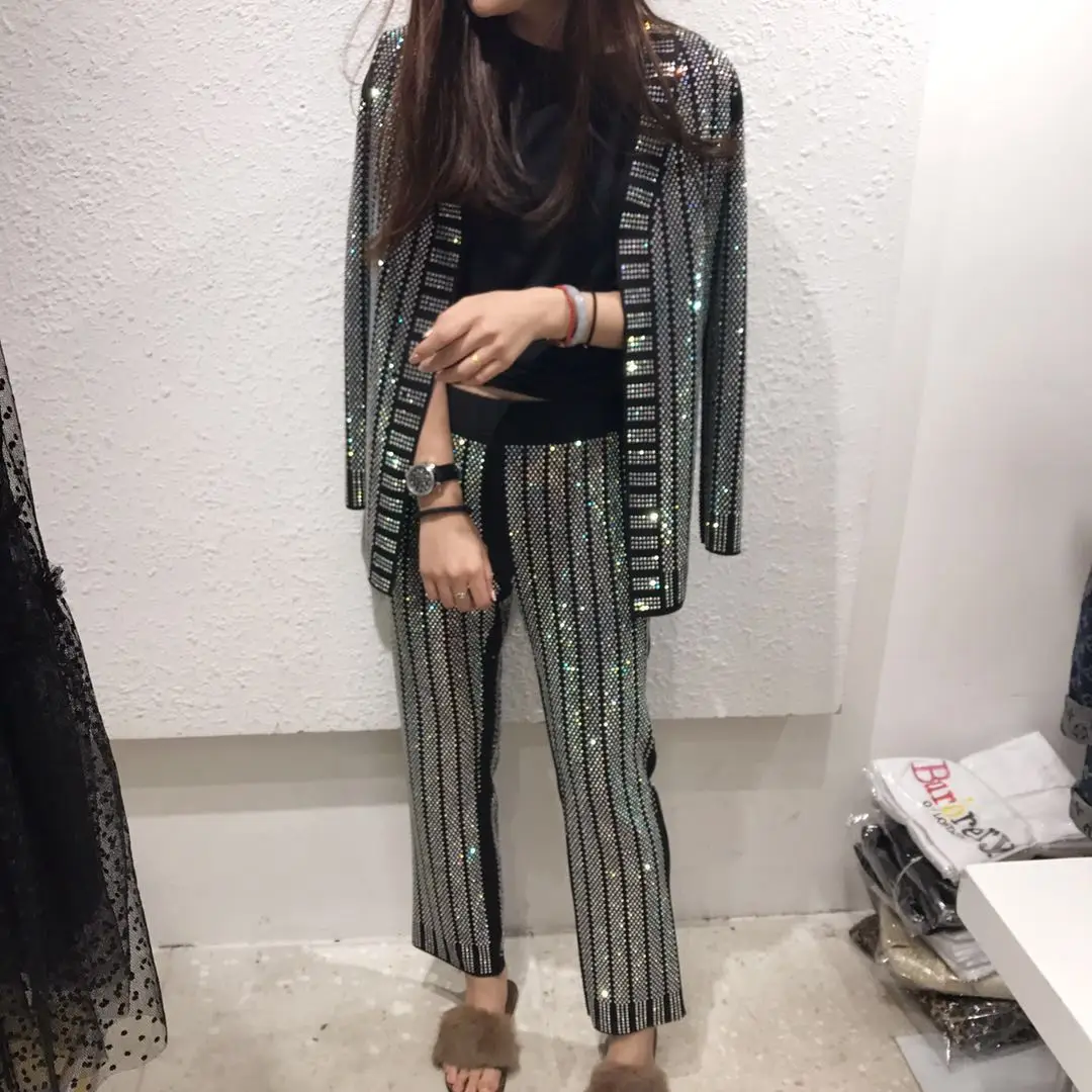 

2019 spring new V-neck long sleeve high temperature drill cardigan with drill pants giant flash suit 2 piece set women