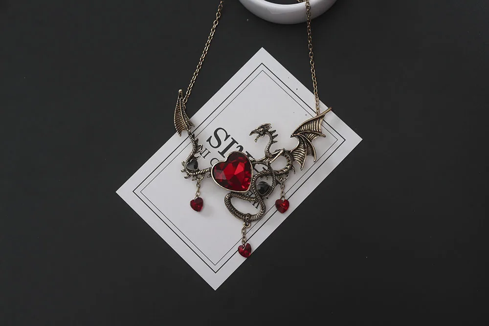 Ожерелье-чокер с драконом для женщин, модное винтажное панк-ожерелье, античное золото, древний дракон, подвески в форме сердца, готическое ювелирное изделие