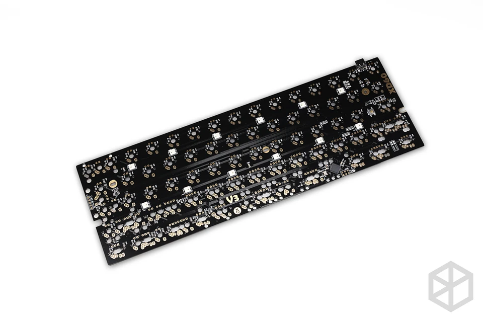 HTB1maVnXizxK1RkSnaVq6xn9VXam.