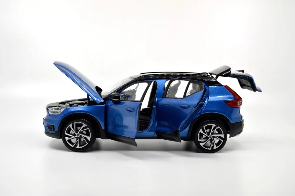 Весы Volvo XC40 1/18 1:18 1 18 2018 синие статическое моделирование литой Сплав модель