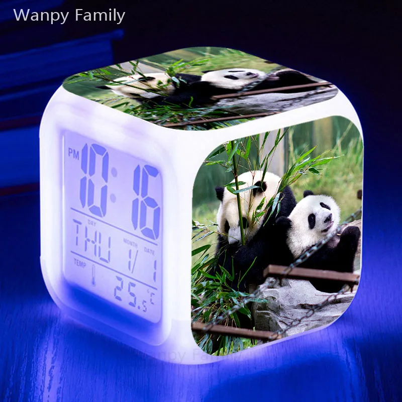 Симпатичные панды Будильник 7 цветов светящийся цифровой будильник светодиодный большой экран Multifunctio дисплей дата время сенсорный датчик часы