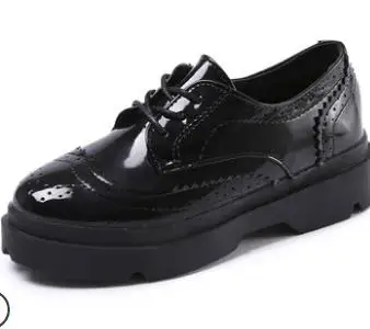 

2018 new net red single shoes Korean version of the wild casual black flat Lok Fu shoes.