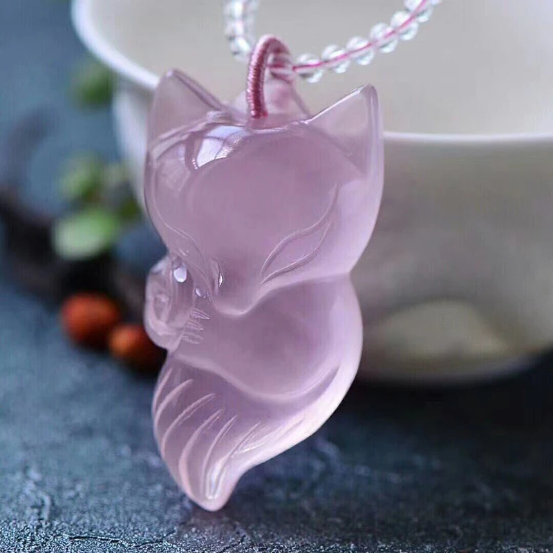 

Wholesale Light Pink Natural Crystal Pendants Carved Meng Fox Pendant Sweater Chain Necklace Lucky for Women Crystal Jewelry