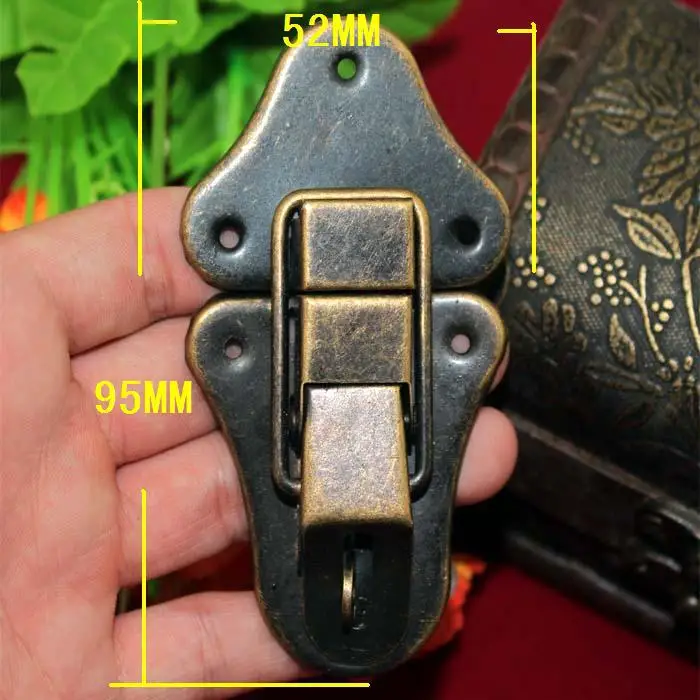 New Arrival Top Fasion 95 * 52mm Antique Wooden Box Clasp Buckle Tin Trunk Locking Hasp Lock